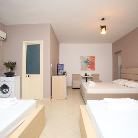 Tekb Rooms & Apartments Vlorë Eksteriør billede