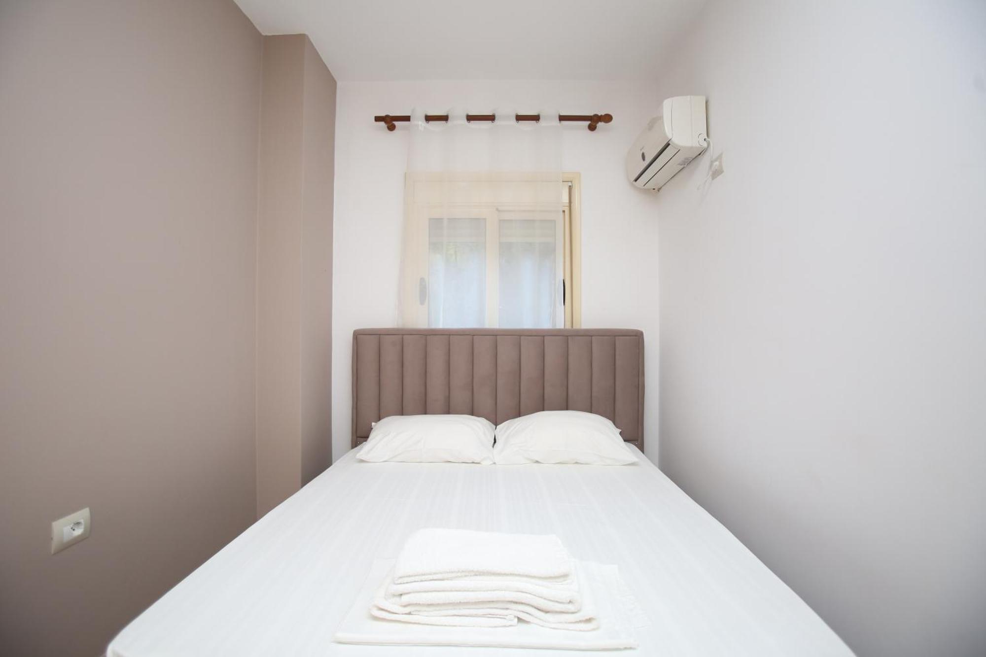 Tekb Rooms & Apartments Vlorë Eksteriør billede