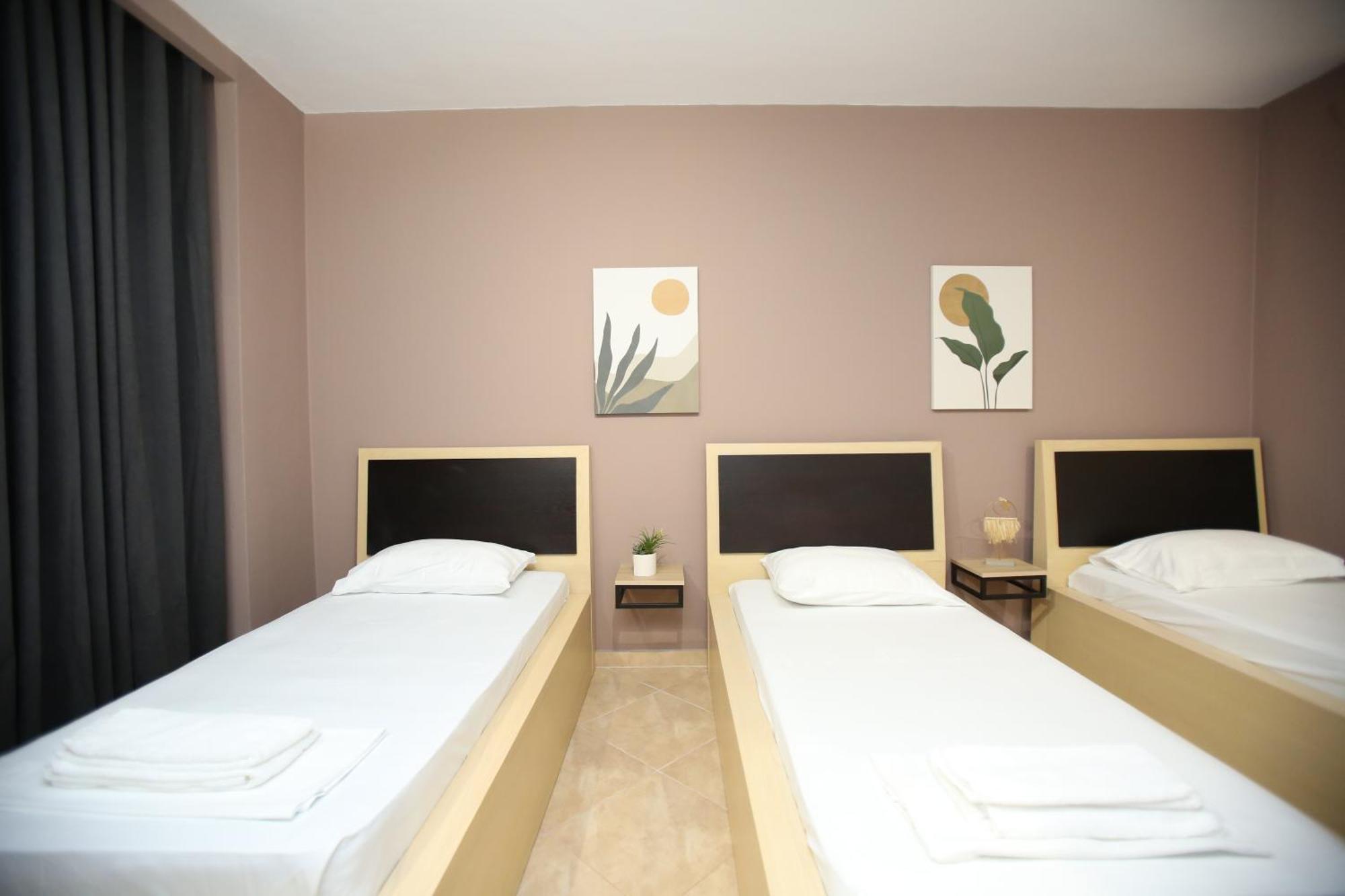 Tekb Rooms & Apartments Vlorë Eksteriør billede