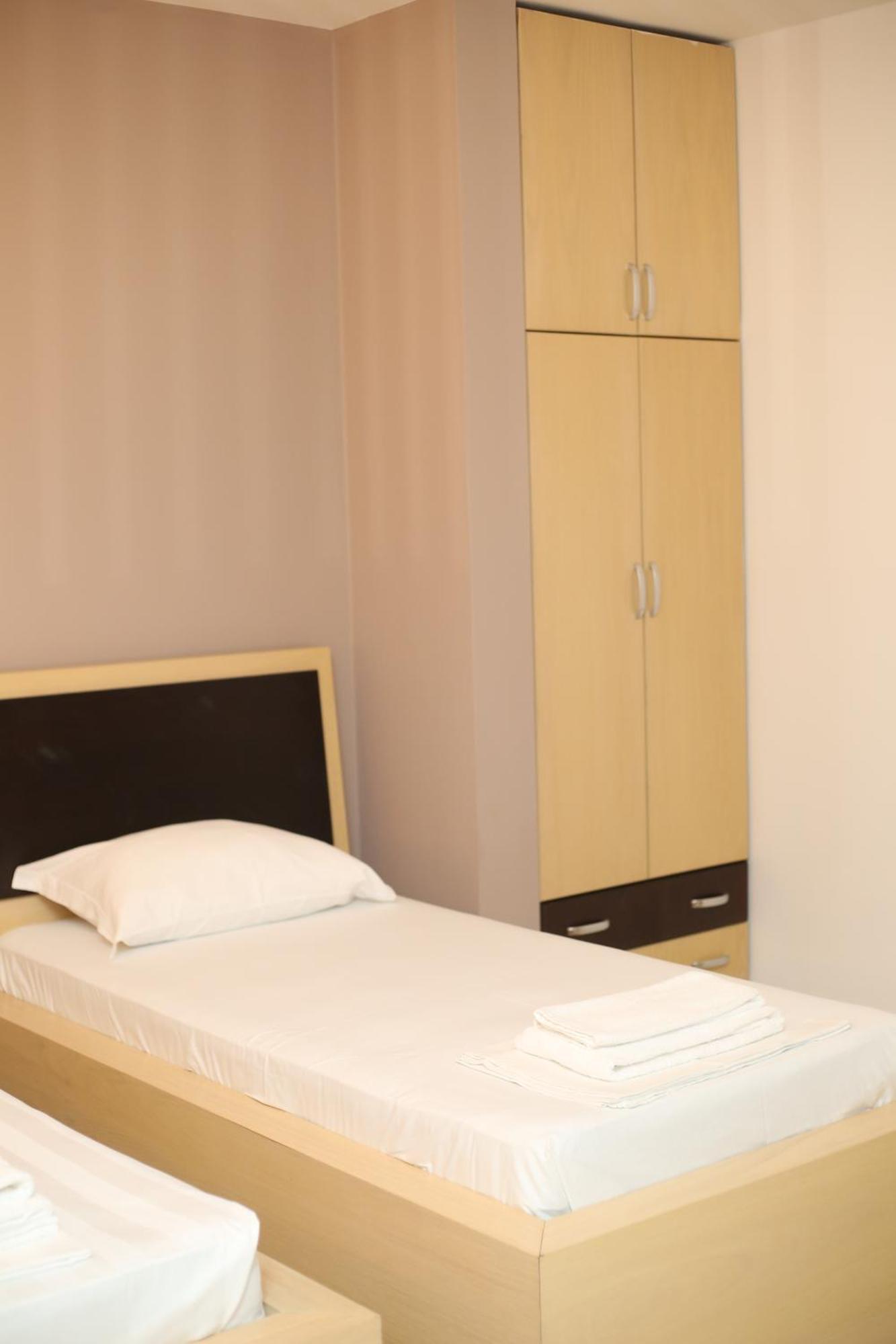 Tekb Rooms & Apartments Vlorë Eksteriør billede